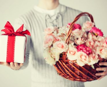 Developing an Uber-like app for flower delivery